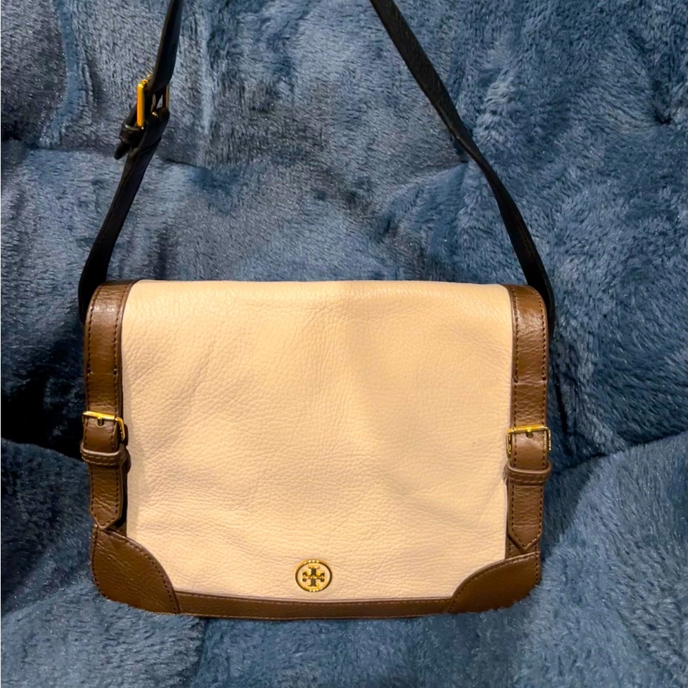 Sale🎊🎉Tory Burch Purse. 100% Authentic.